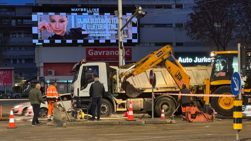 Radovi na sanaciji cjevovoda u Vukovarskoj ulici u Zagrebu