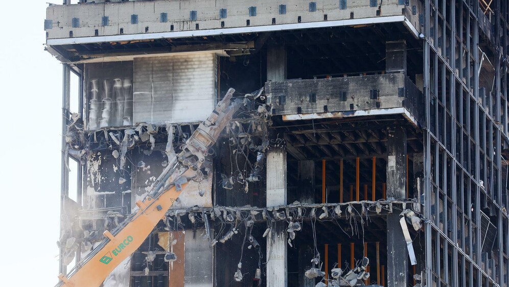 Započelo uklanjanje dijelova Vjesnika