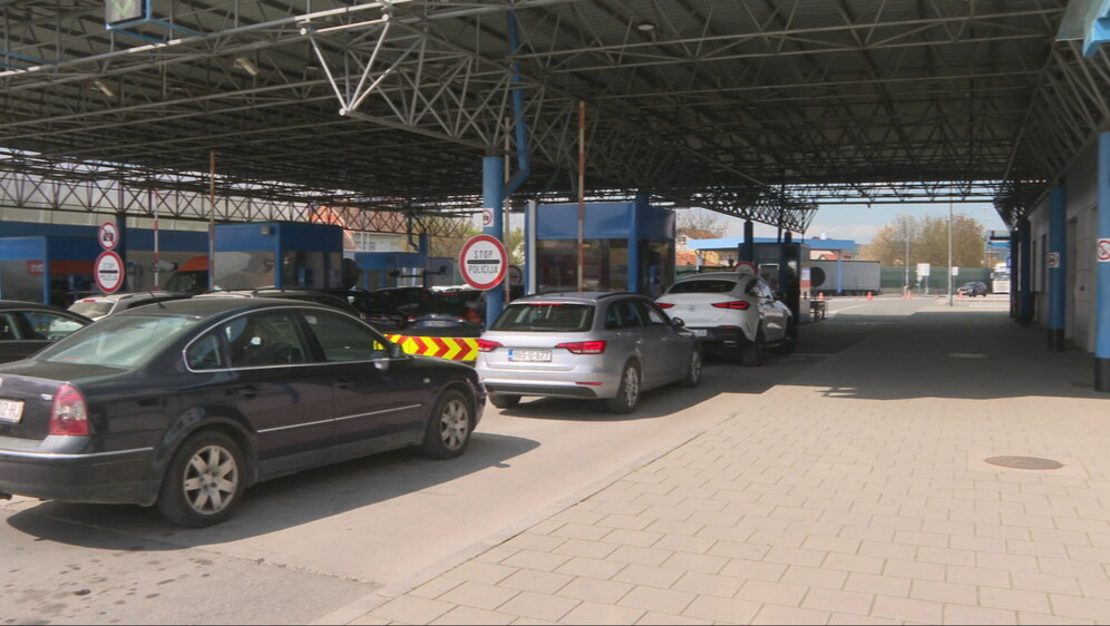 Granični prijelaz - 4