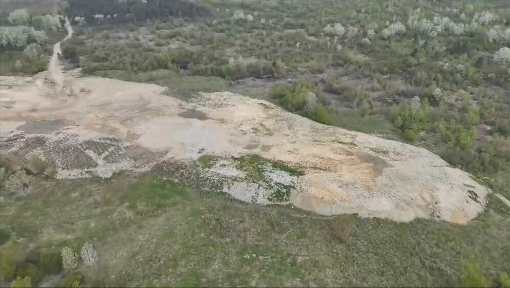 Ilegalni deponij u Kosnici