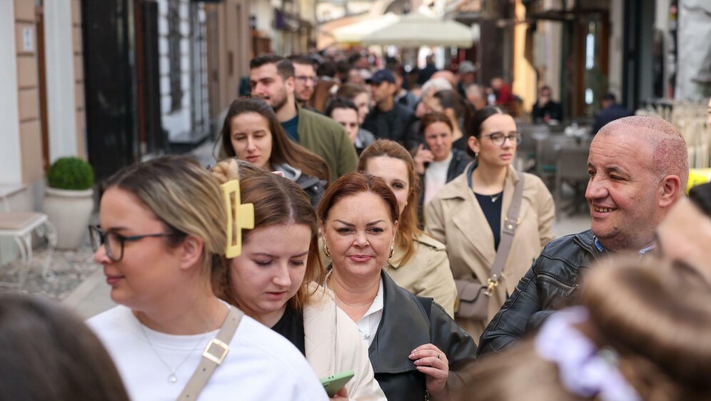 Sarajevo kupuje ulaznice za Dinu Merlina - 1