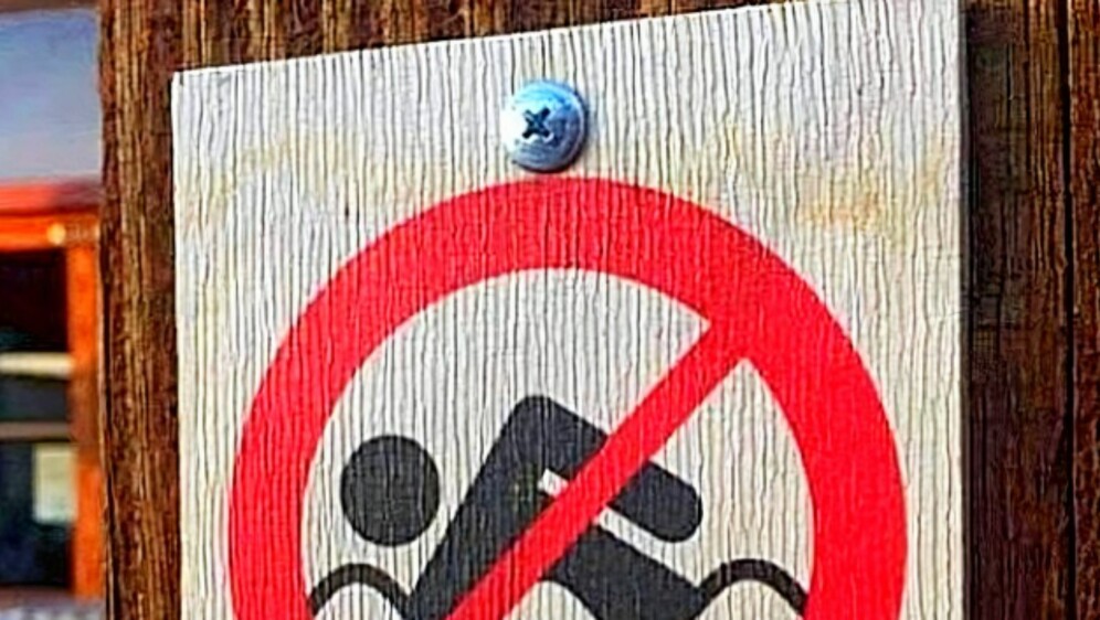 Neobičan znak upozorenja