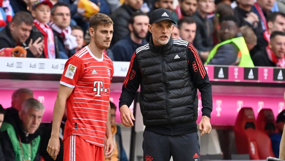 Josip Stanišić i Thomas Tuchel