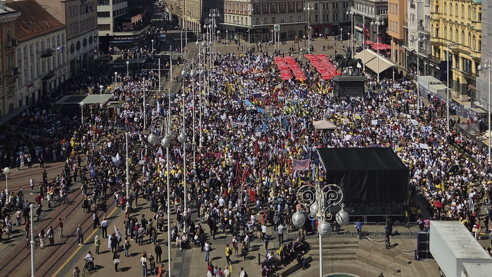 Prosvjed za veće plaće i mirovine