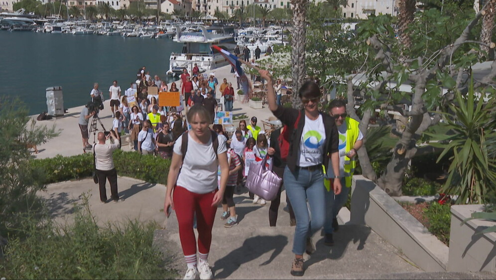 Prosvjed u Makarskoj