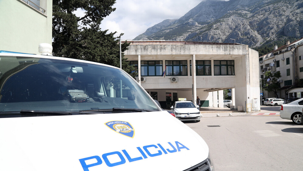 Dojava o bombi u školi u Makarskoj - 3