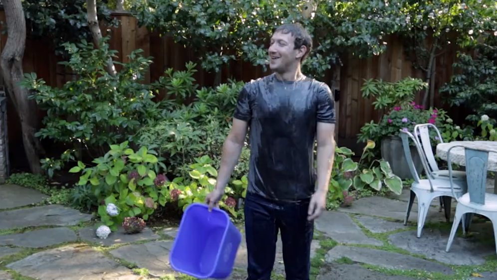 Zuckerberg prosuo kantu hladne vode na sebe povodom ALS kampanje