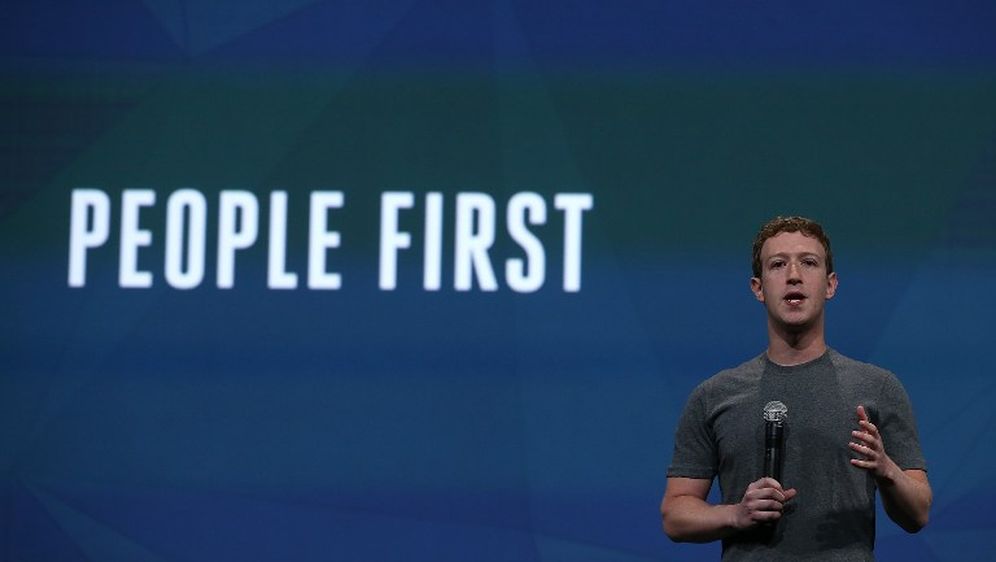 Opasan propust: Dobro razmislite prije nego podijelite broj mobitela s Facebookom