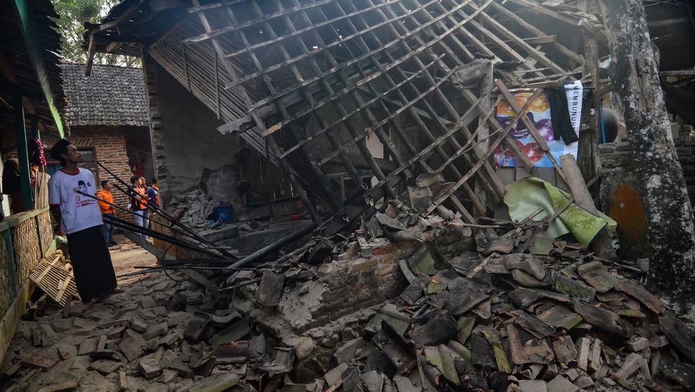 Snažan potres pogodio Indoneziju (Foto: AFP) - 2