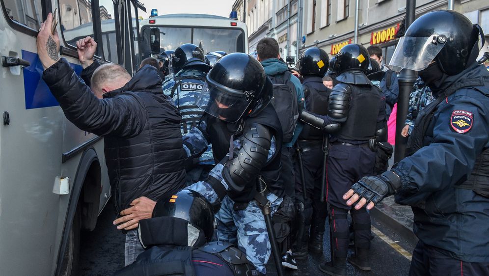 Prosvjed u Rusiji (Foto: AFP) - 4