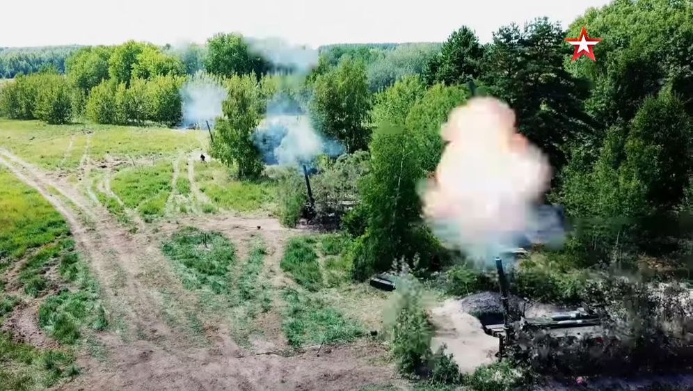 Ruski samohodni minobacač 2S4 Tulipan (Screenshot: Телеканал Звезда/YouTube)