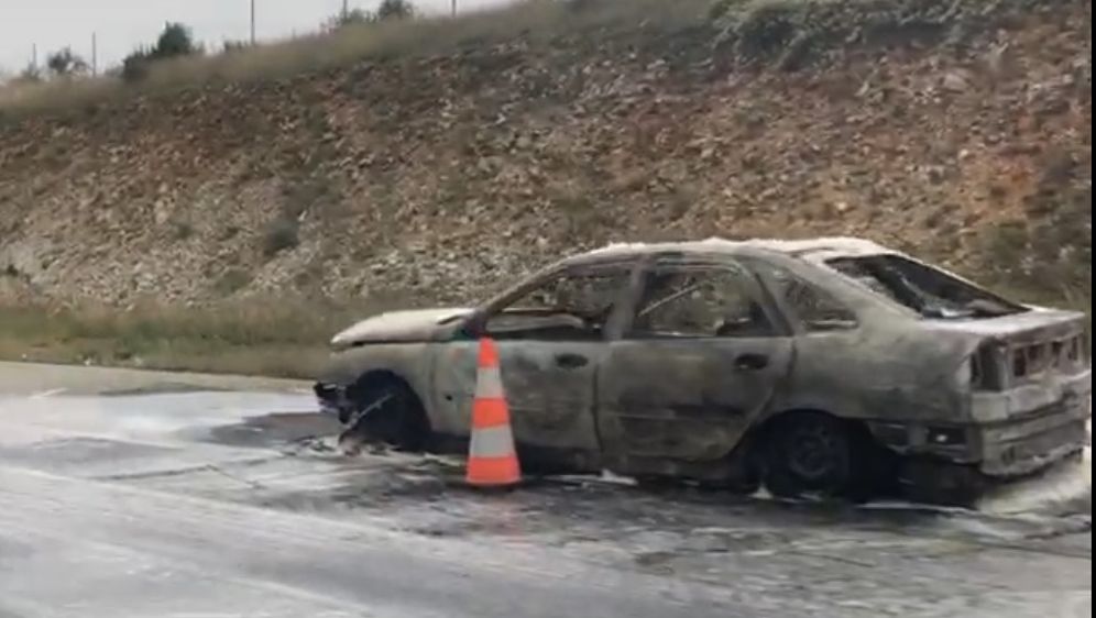 Izgorio automobil na autocesti A1 kod Perušića