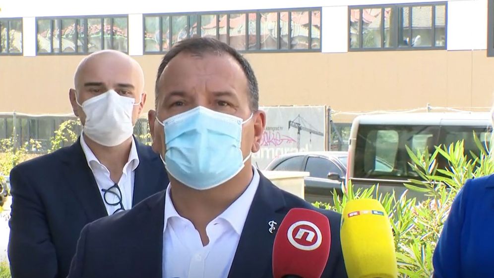Vili Beroš, ministar zdravstva