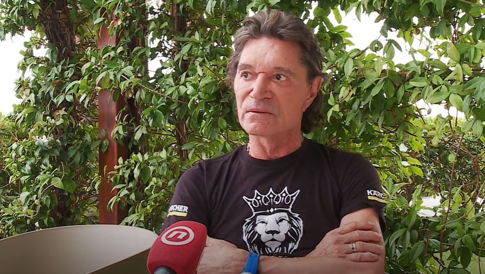 In Magazin: Jasmin Stavros - 1