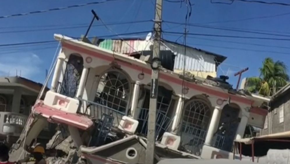 Snažan potres na Haitiju - 4