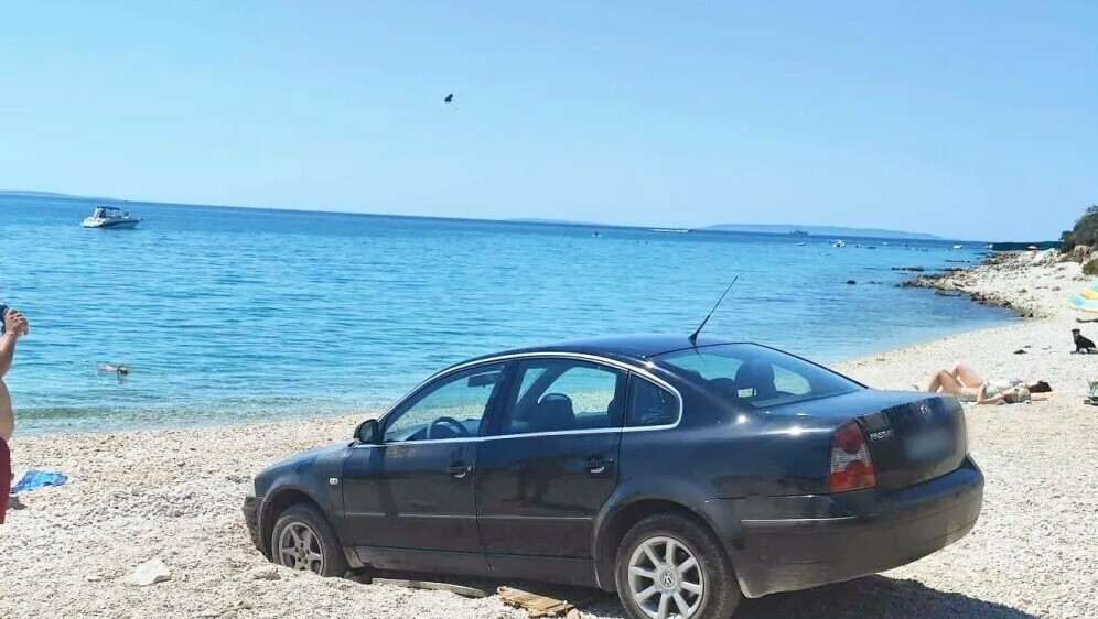 Parkiranje uz more