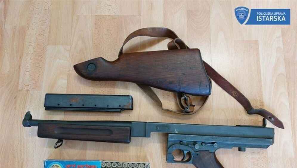 Automatska puška Thompson Submachine Gun