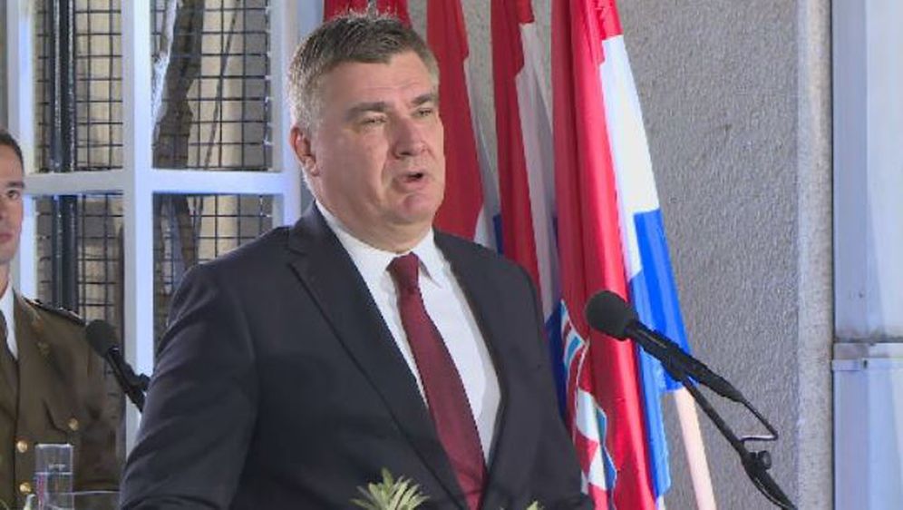 Predsjednik Zoran Milanović drži govor - 1