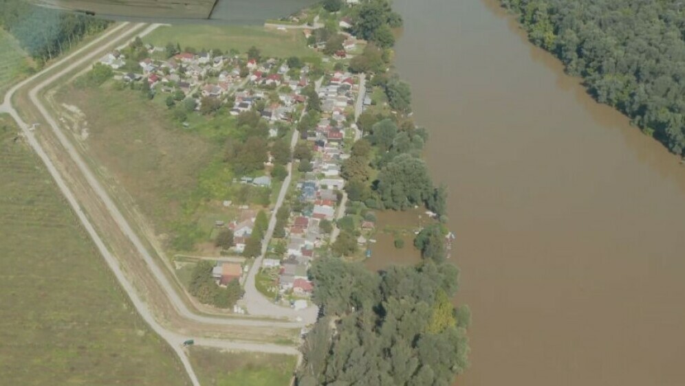 Vodni val prolazi kroz Slavoniju - 1