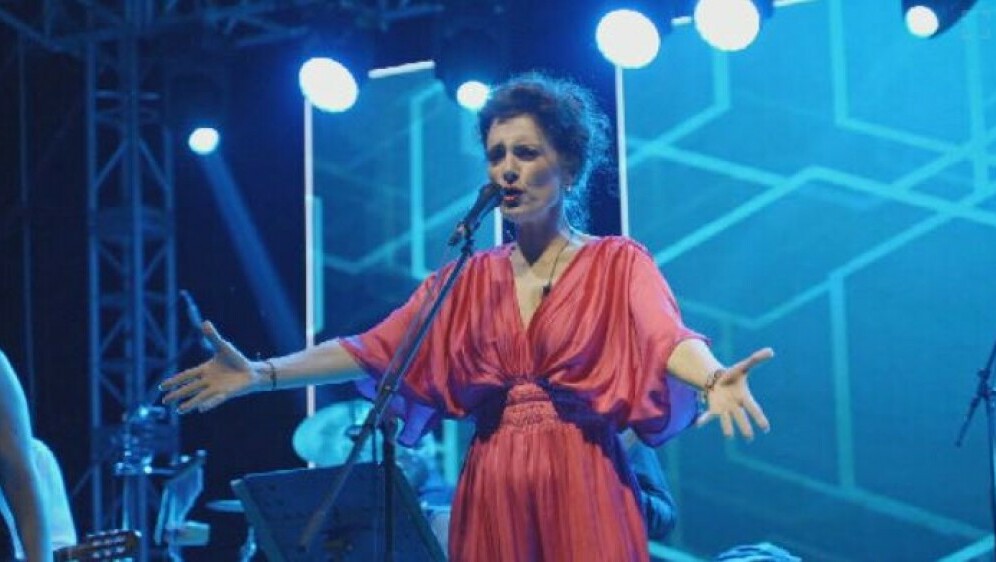 Doris Dragović - 5