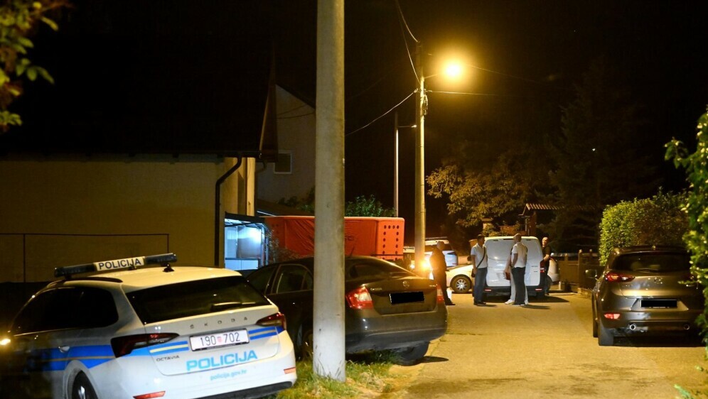 Muškarac u zagrebačkom Podsusedu prijetio da će skočiti s krova kuće pa zapucao prema policiji - 3