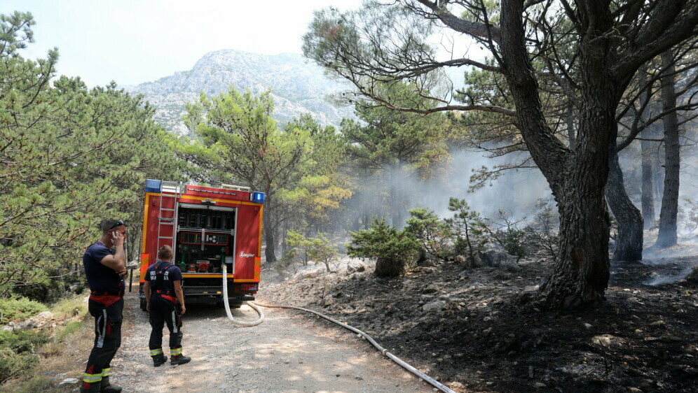 Vatrogasci na terenu u Tučepima