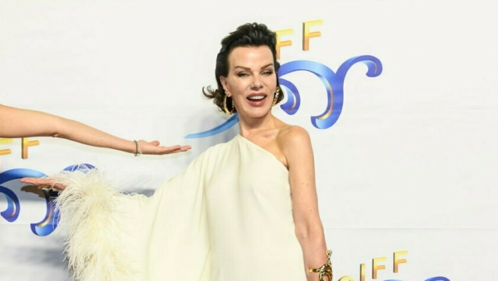 Debi Mazar