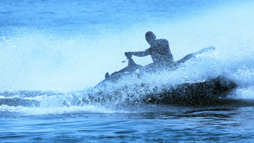 Nesigurna vožnja jet skijem