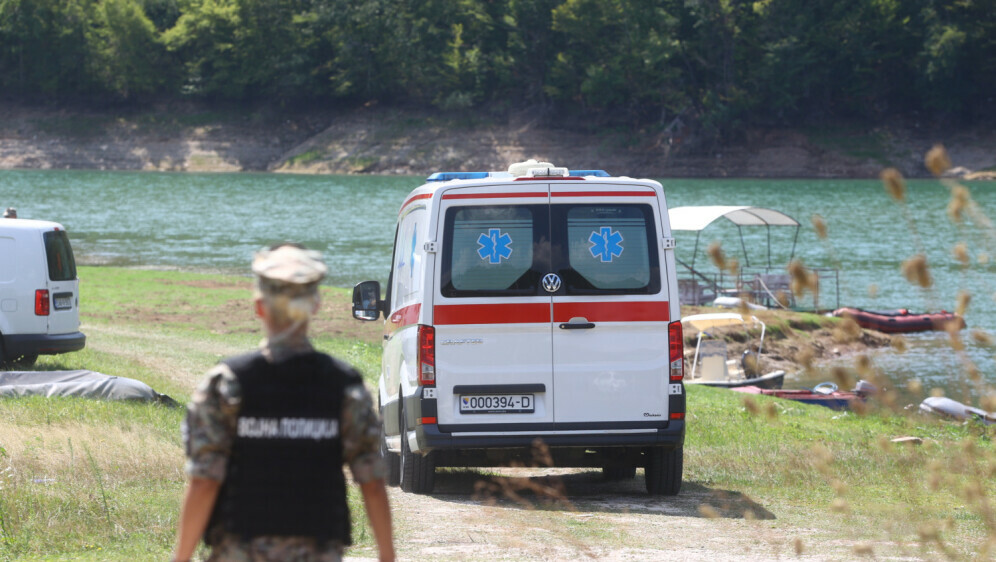 Vojni helikopter srušio se u jezero u BiH - 5