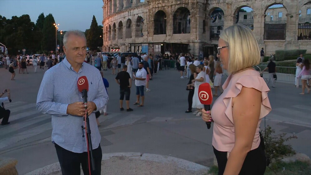 Veljko Ostojić i Lina Dollar, reporterka Dnevnika Nove TV