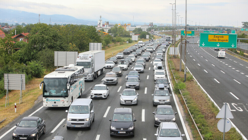 Gužva na autocesti, ilustracija