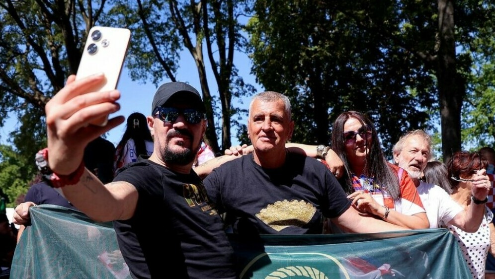 Miro Bulj s obožavateljima - 3