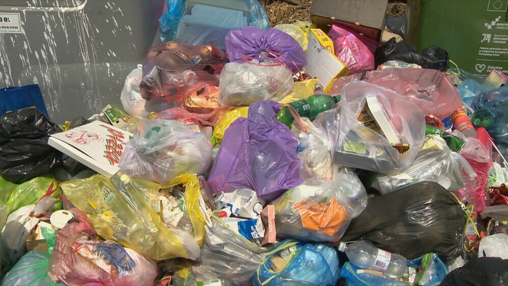 Smeće u Barbarigi - 1
