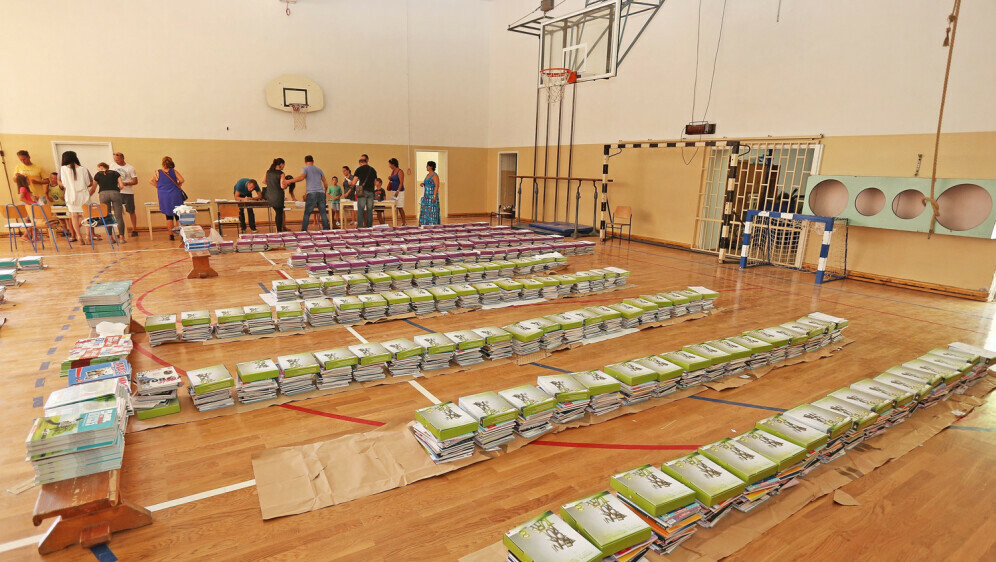 Besplatni udžbenici, ilustracija