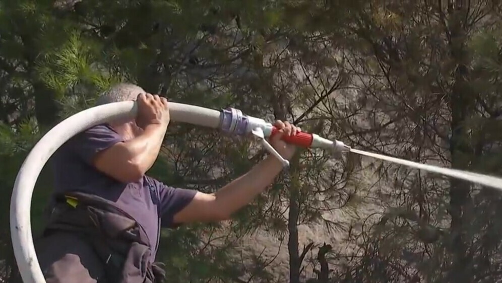 Vatrogasci i dalje na požarištu - 1