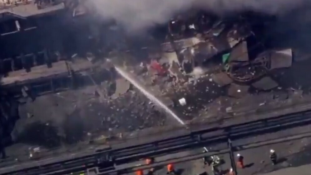 Eksplozija u čeličani, screenshot