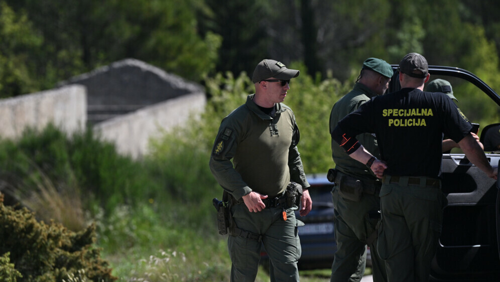 Specijalna policija, ilustracija