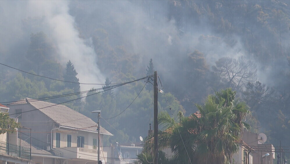 Požar između Splita i Omiša