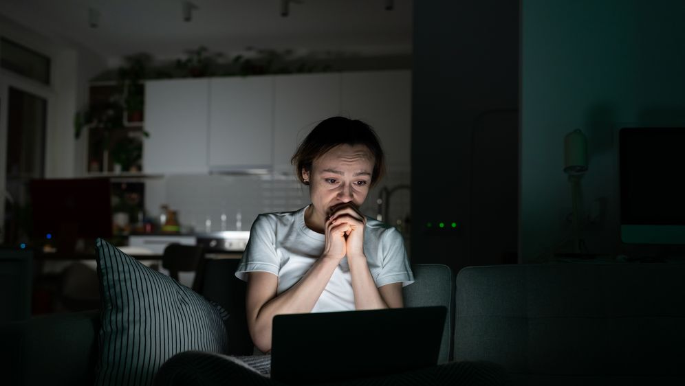 Doomscrolling, ilustracija