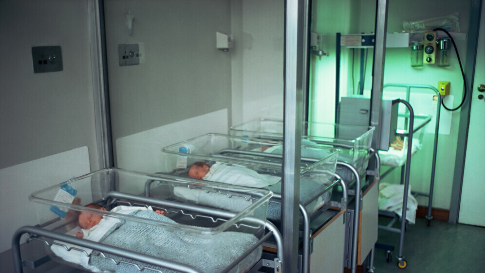 Ilustracija; Novorođenčad u bolnici