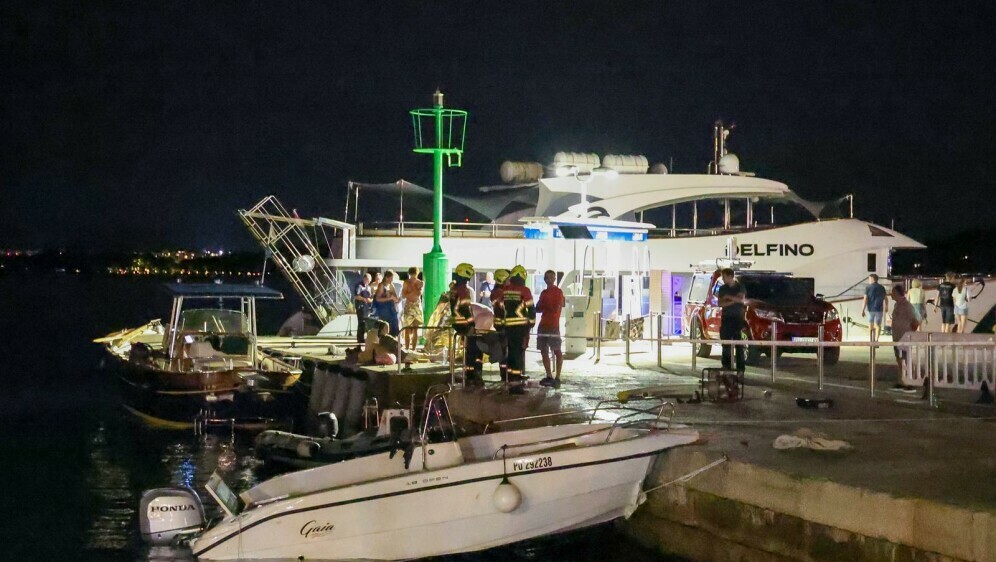 Gliser se zabio u rivu