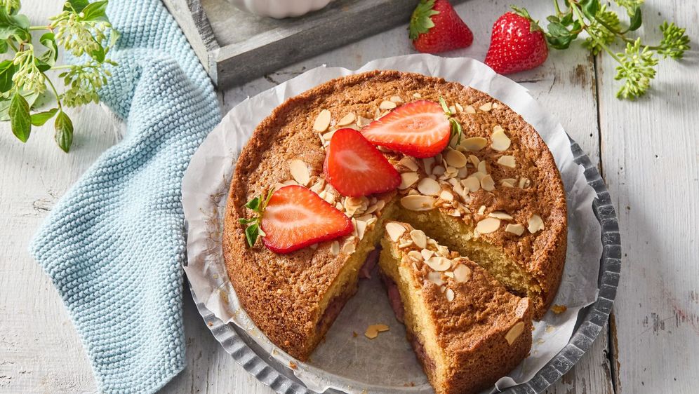 Torta od jagoda i badema