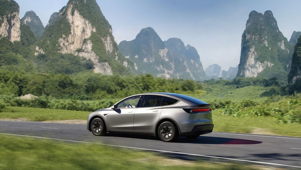 Tesla Model YL