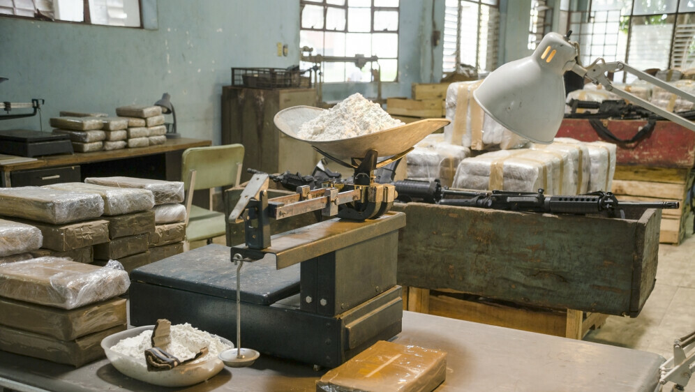 Kako se piše: narko kartel ili narkokartel