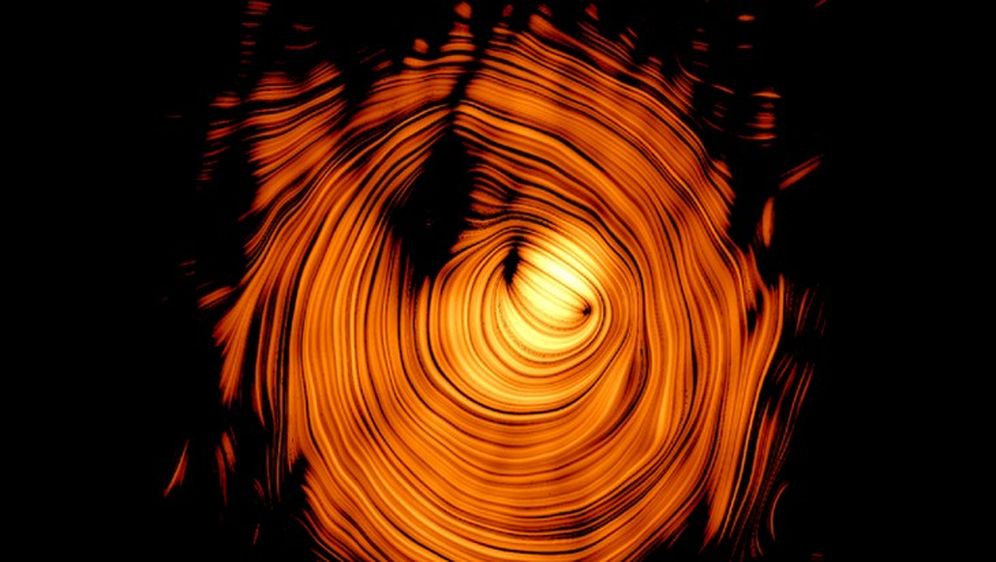 Galaksija PKS 1424+240 nazvana Sauronovo oko