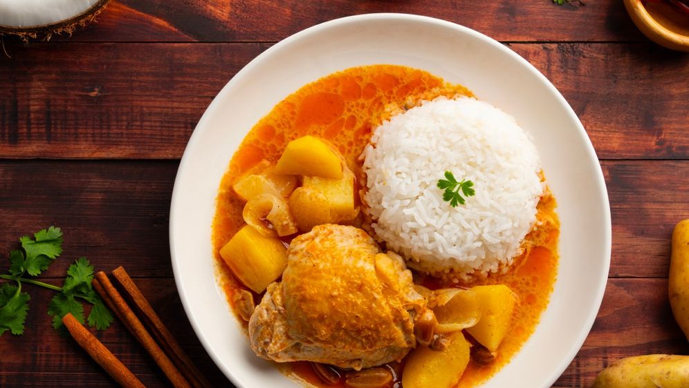 Riža kuhana u kokosovom mlijeku bit će sjajan dodatak uz curryje