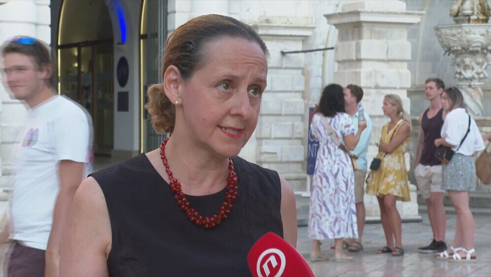 Nina Obuljen Koržinek, ministrica kulture