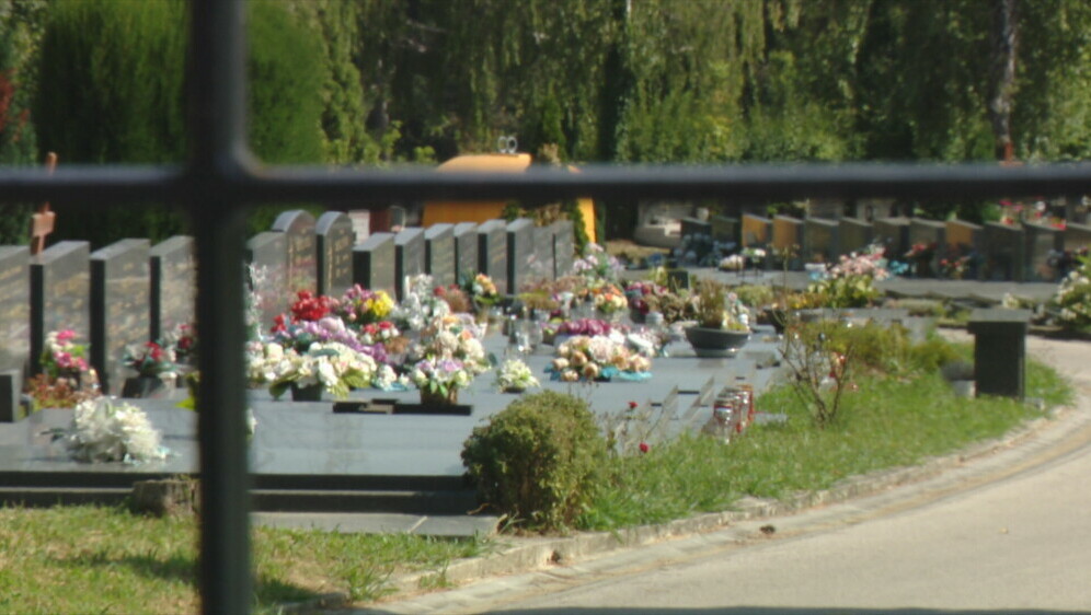 Nedostaje grobara - 1