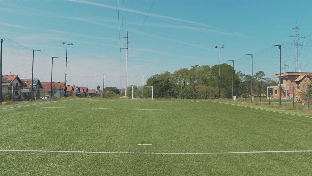 Igralište pod lokotom