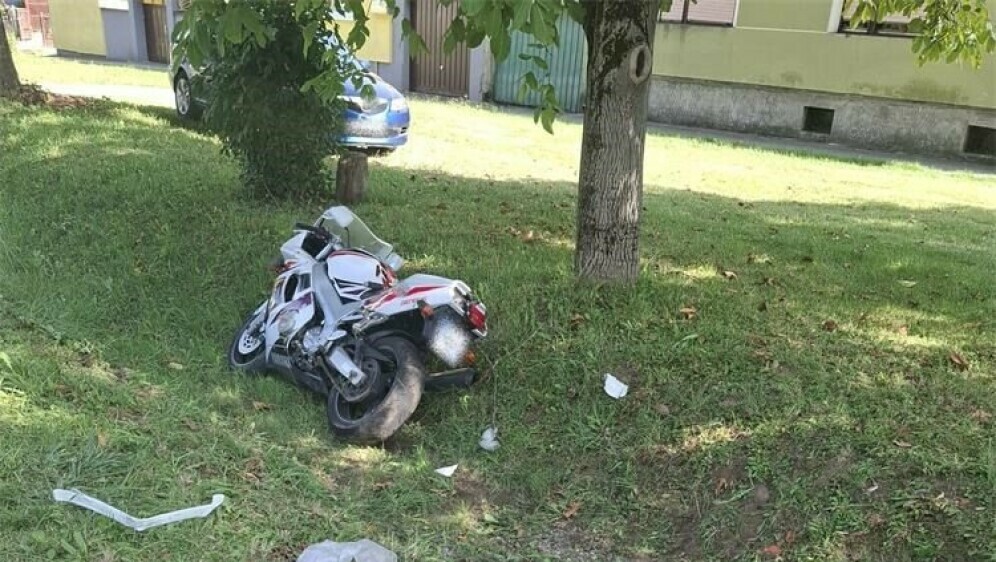Motociklist stradao u sudaru u Slavonskom Brodu